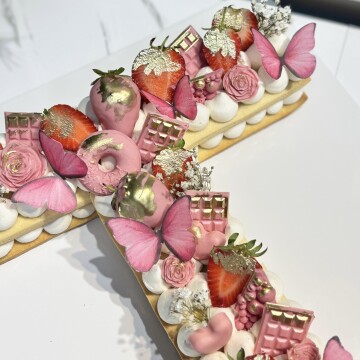 T Harf Kurabiye Pasta