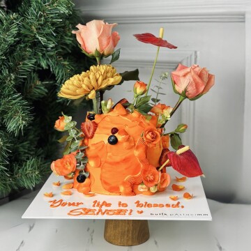 Trend Karışık Çiçekli Tasarım Pasta (Turuncu)