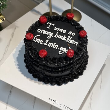 Vintage Dizayn Kirazlı Siyah Pasta