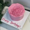 Pembe Gül Şeklinde Kremalı Simli Pasta